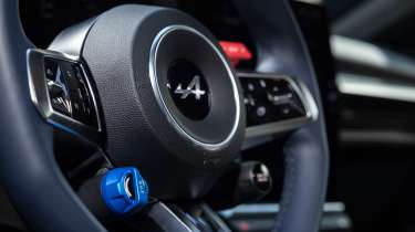 Alpine A390 - steering wheel