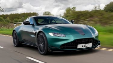 Aston Martin Vantage F1 Edition - front action