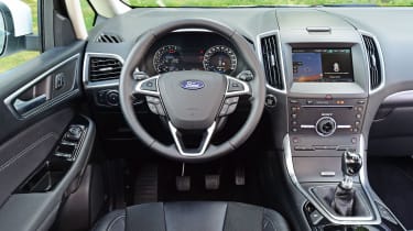 Ford S-MAX - interior