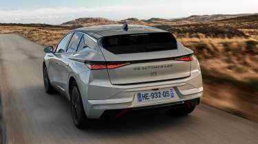 New DS No4 - rear action