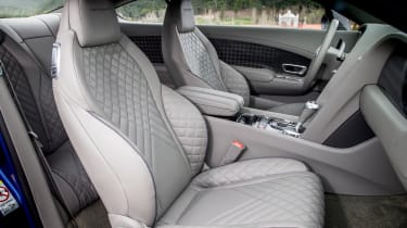 Bentley Continental Supersports 2017 - Moroccan Blue front seats