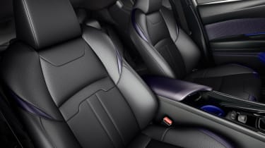 Toyota C-HR Limited Edition - seats
