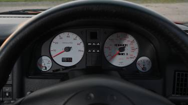 Audi S2 Coupe - dials