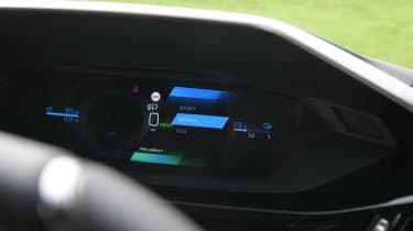 Peugeot E-308 SW facelift - digital drivers display