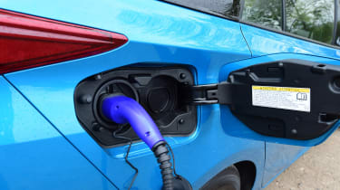 Toyota Prius Plug-in - charging