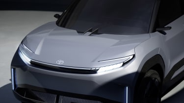 Toyota Small Urban SUV concept - front detail
