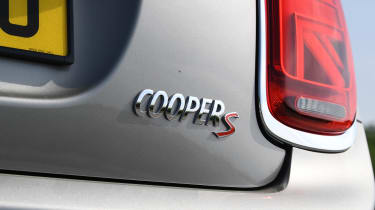 MINI Cooper S Convertible - badge