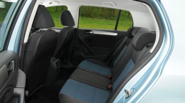 VW Golf 1.6 TDI BlueMotion rear seats
