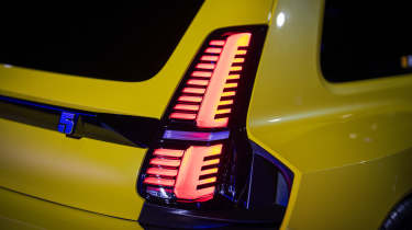 Renault 5 Turbo 3E - rear light