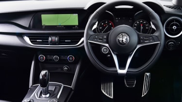 Alfa Romeo Stelvio Nero Edizione - interior