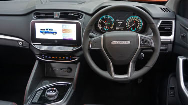 Maxus T90EV - dashboard and steering wheel
