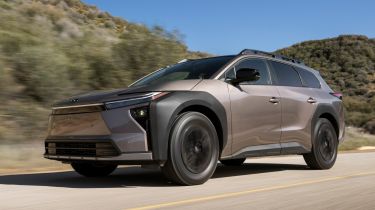 Toyota bZ4X Touring - front action