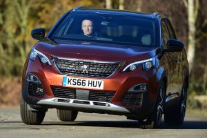 Peugeot 3008 - front cornering