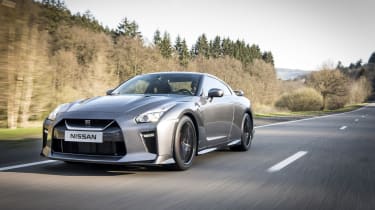 New Nissan GT-R 2016 tracking front