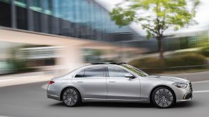 Mercedes%20S-Class%202020%20official%20pics-25.jpg