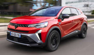 Renault Symbioz - front tracking