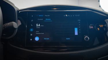 Toyota Aygo X Hybrid Ellis Hyde - infotainment