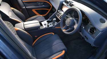 Bentley Bentayga Speed - dash