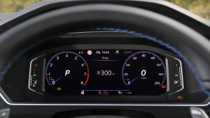 Volkswagen Tigun R - dials