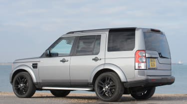 Used Land Rover Discovery review - rear quarter