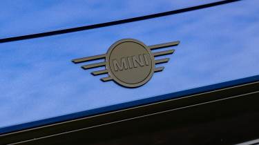 MINI John Cooper Works Electric - bonnet badge