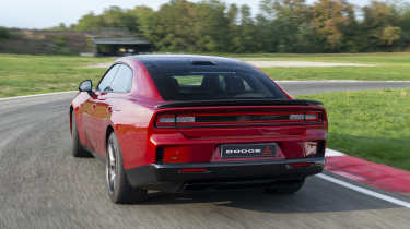 Dodge Charger Daytona - rear tracking 