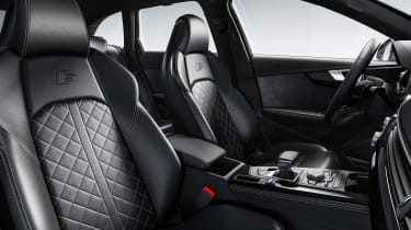 Audi S4 Avant - front seats