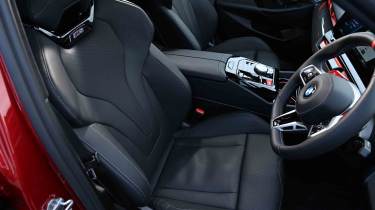 BMW M5 - front seats