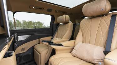 New Denza D9 - middle row seats captains chairs