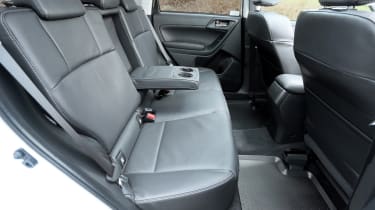 Subaru Forester 2.0 XT CVT seats