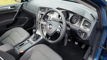 Volkswagen Golf Estate - front seats