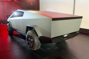 Tesla Cybertruck - reveal rear