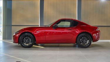 Mazda MX-5 RF Launch Edition roof up