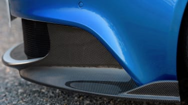 Aston Martin Vanquish S - front sill