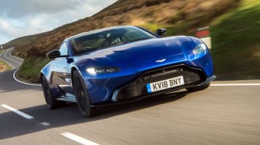 Aston Martin Vantage - front tracking