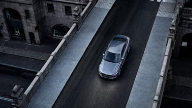 Volvo S90 overhead