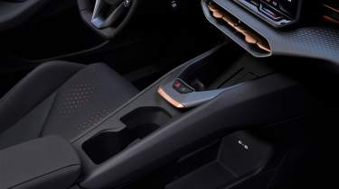 Cupra Raval - centre console