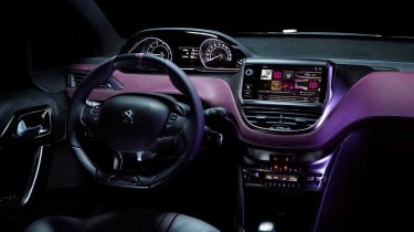 Peugeot 208 XY interior