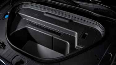 Audi Q6 e-tron - front storage