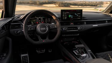 Audi RS 4 Avant Competition - dash