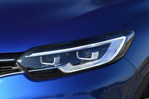 Renault Kadjar - front lights