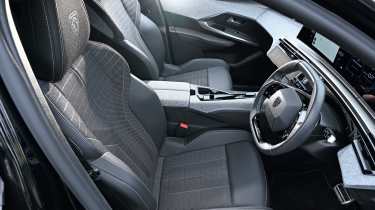 Peugeot 5008 - front seats
