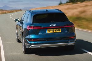 Audi e-tron - rear action