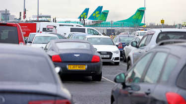 Best online airport parking sites - header
