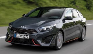 Kia Proceed GT - front