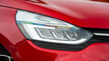 Renault Clio - front light detail