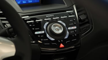 Ford Fiesta facelift radio