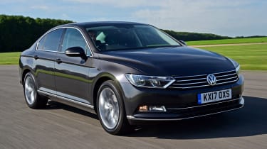 Volkswagen Passat - front