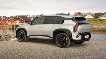 Kia EV3 GT - rear static