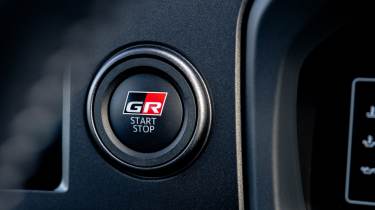 Toyota GR Yaris Aero 2026 - button